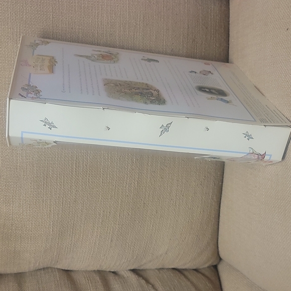 Mattel Collector Barbie and the Tale of Peter Rabbit 1997 - Picture 7 of 8